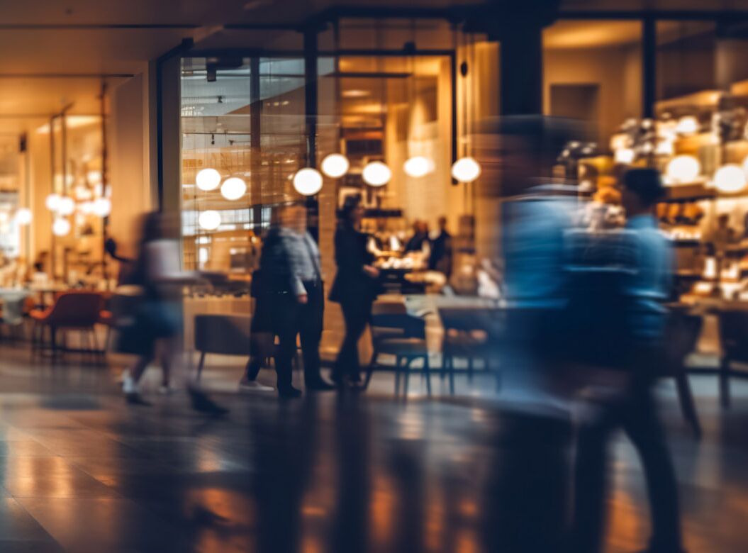 People in front of the restaurant